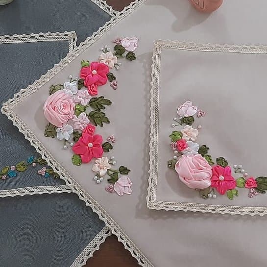 تصویر 1 از خرید سجاده عروس و دامادی + قیمت فروش استثنایی